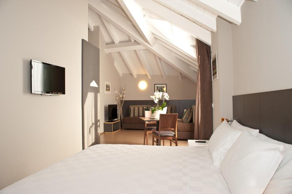 Hotel Osteria Della Pista Dal 1875 4*